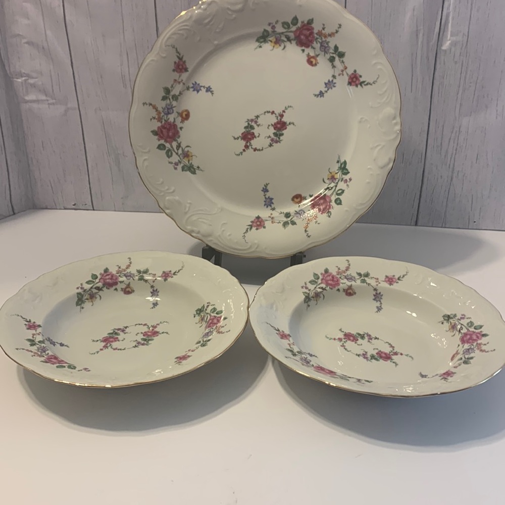 Wawel Rose Garden plate and two bowls. Made in Poland.